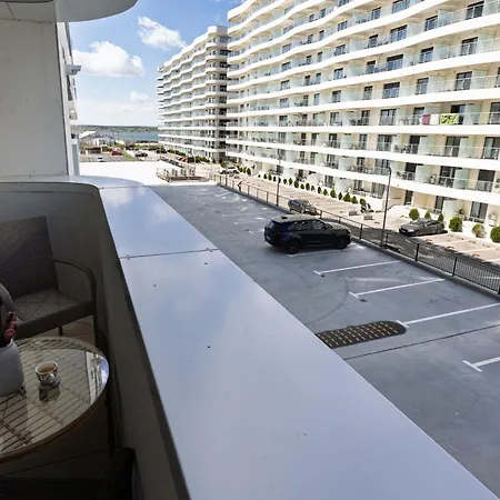 Teona 109 In Axxis Nova Apartamento