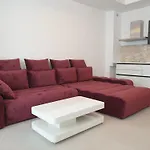 Teona 109 In Axxis Nova