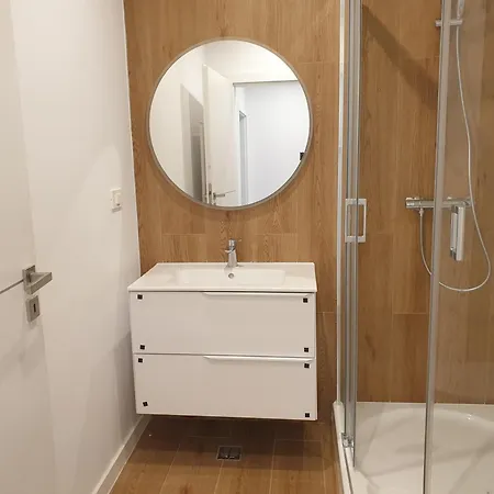 Teona 109 In Axxis Nova Apartament