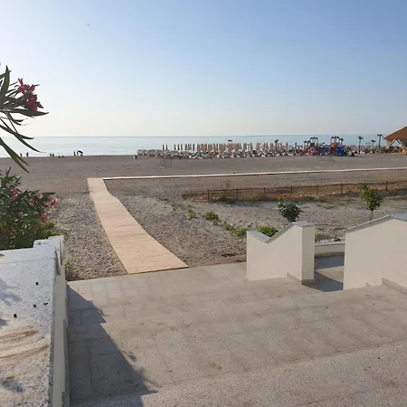 Teona 109 In Axxis Nova *